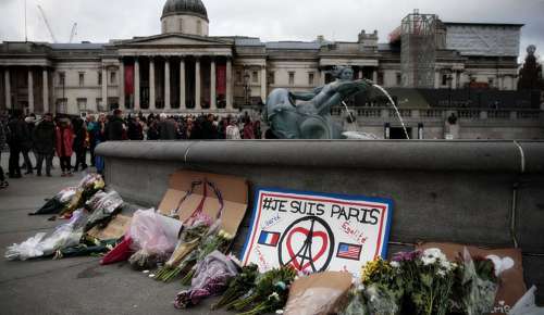 Attentati di Parigi: due anni dopo la Francia ricorda le vittime