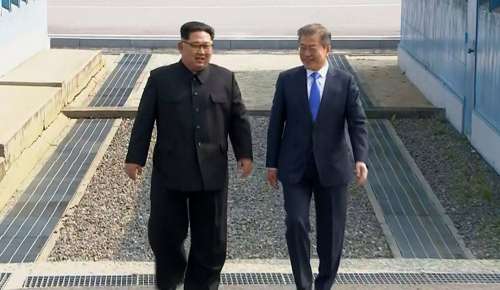 Storico incontro Kim-Moon