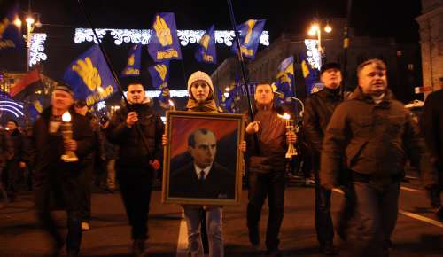 Una parte dell’Ucraina omaggia Stepan Bandera