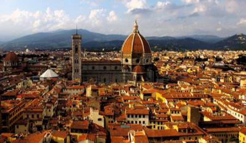 A Firenze, la storia diventa integrazione: gli studenti la “insegnano” ai migranti