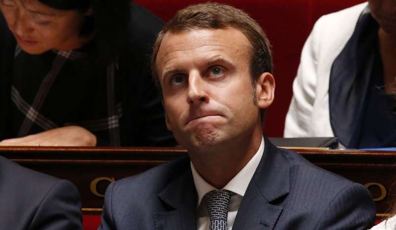 Accuse a Lifeline: ong contro Macron