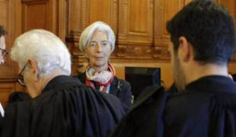 “Affaire Tapie”: Christine Lagarde condannata per negligenza