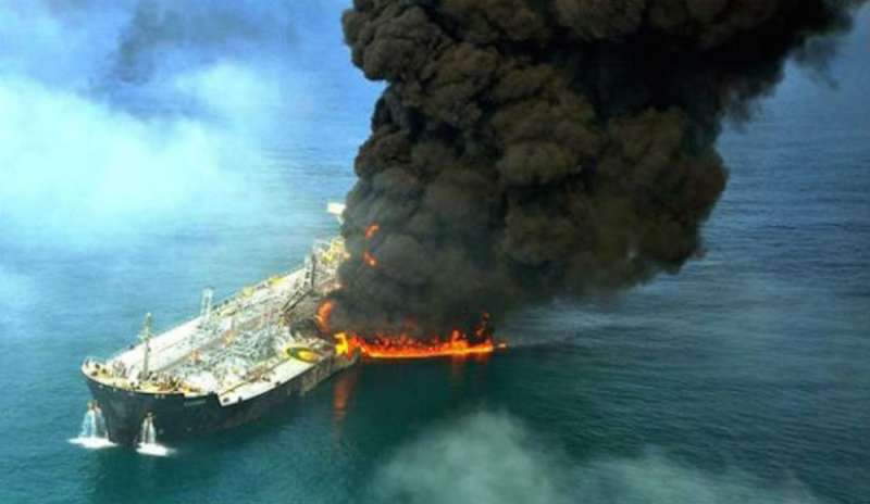 Affondata petroliera iraniana: nessuna speranza per i dispersi