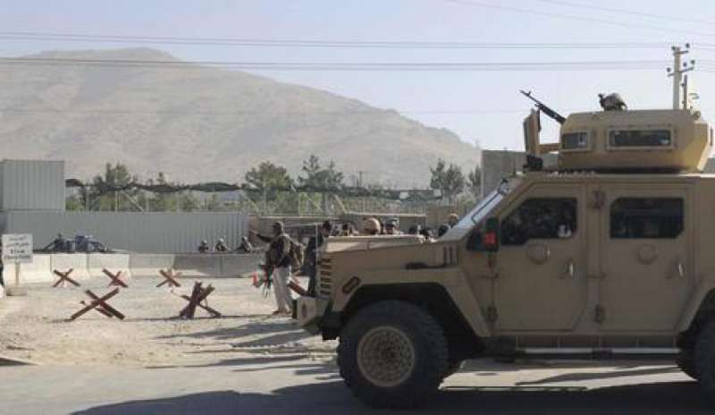 Afghanistan: due attacchi kamikaze a Jalalabad, un morto e un ferito
