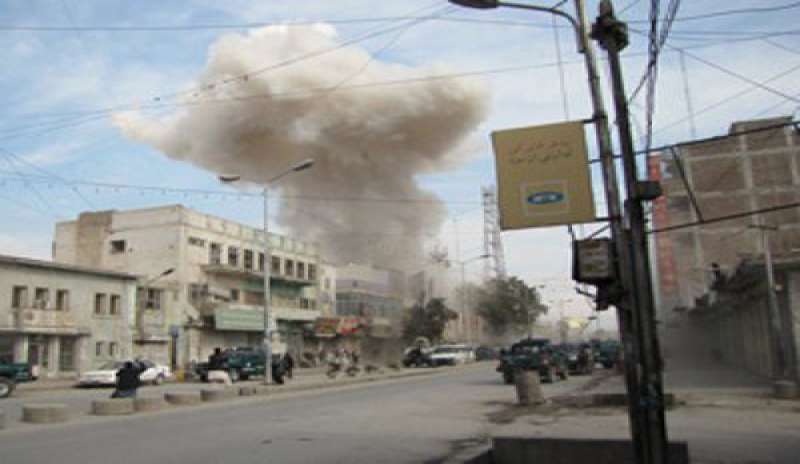 AFGHANISTAN, BOMBA ESPLODE DAVANTI A UNA BANCA: 31 MORTI