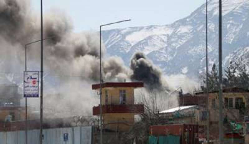 Afghanistan: doppio attacco kamikaze a Kabul, 1 morto e decine di feriti
