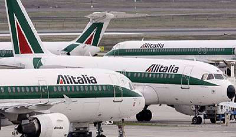 Alitalia, iniziato lo sciopero di 24 ore: cancellato il 60 per cento dei voli