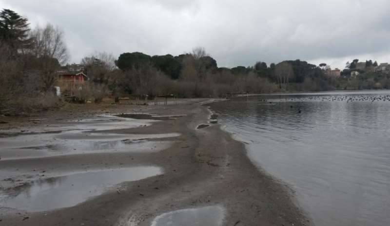 Allarme siccità a Roma, la Regione ferma i prelievi dal Lago di Bracciano