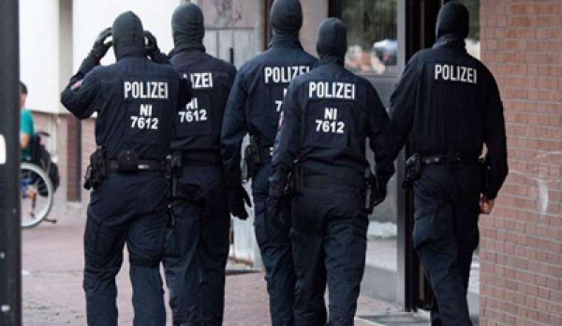 Allarme terrorismo in Germania: chiuso centro commerciale di Essen