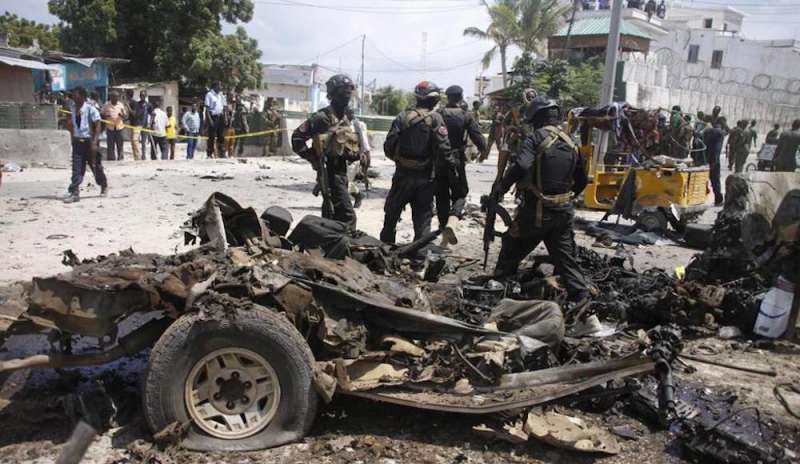 Ancora un'autobomba a Mogadiscio: 8 morti