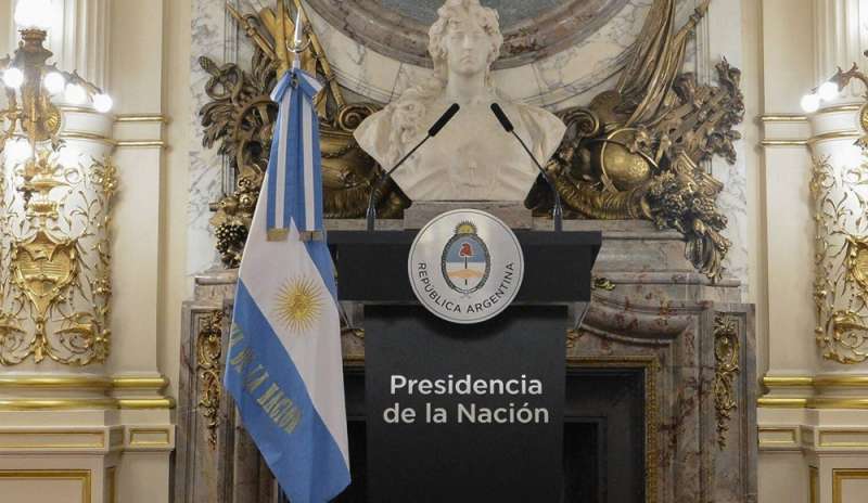 Argentina, sfida nell’urna tra Macri e Fernandez