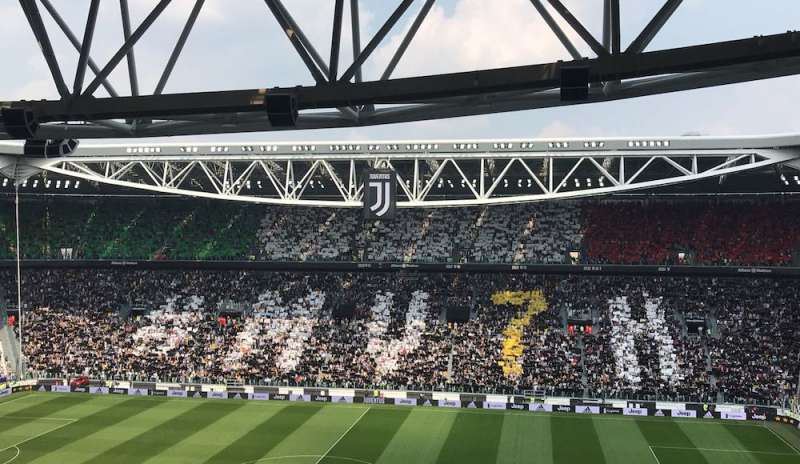 Arrestati 12 capi ultrà della Juventus