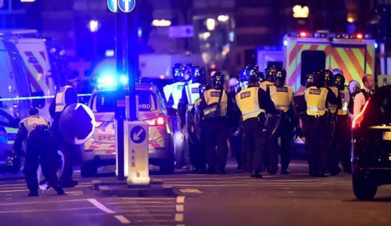 Attacco terrorista nel cuore di Londra: 6 morti e decine di feriti