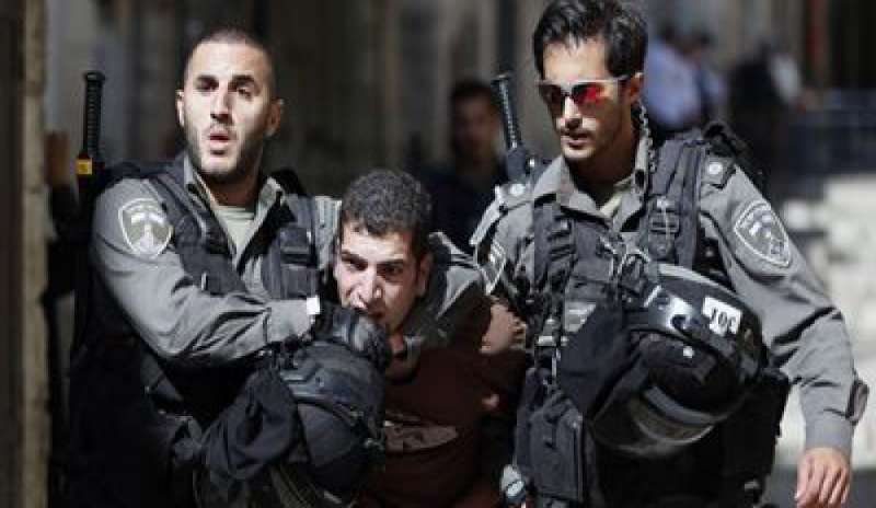 Attentato a Gerusalemme: blitz della polizia, 15 palestinesi arrestati