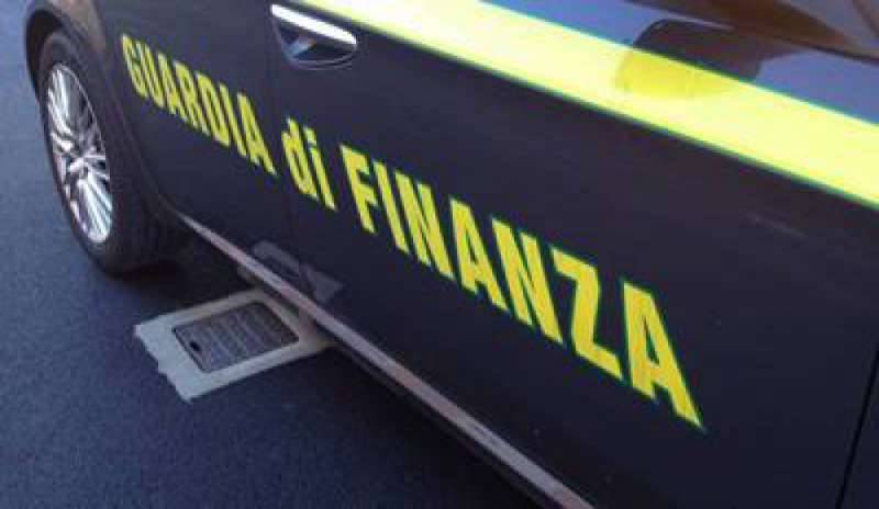 Attività di riciclaggio a Roma: sequestrati 20 milioni di euro a tre prestanome del clan Mallardo