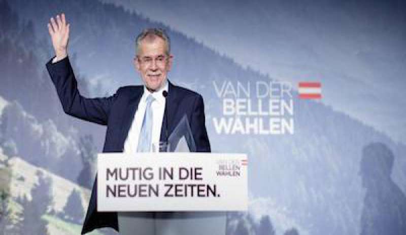 Austria, cittadini al voto per il “terzo turno” delle presidenziali