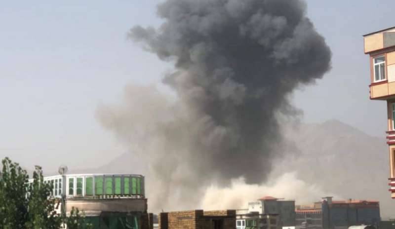 Autobomba a Kabul, i talebani rivendicano