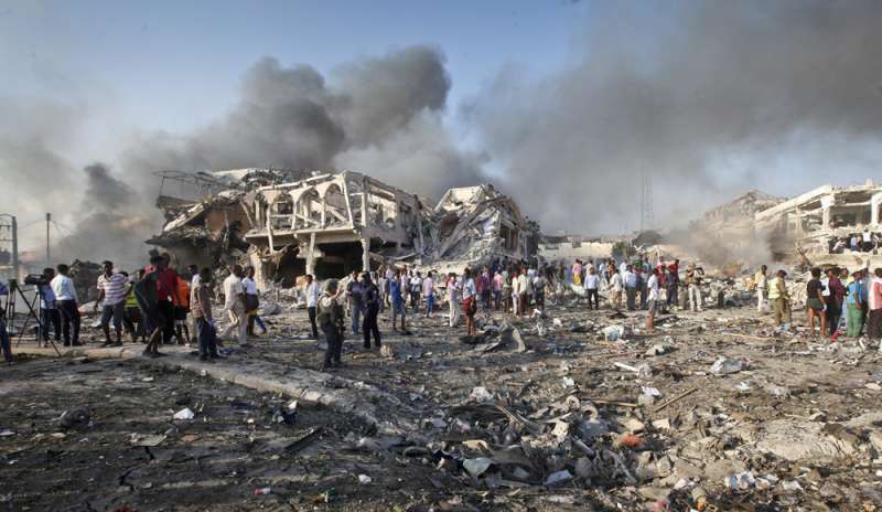 Autobomba esplode a Mogadiscio: è strage di civili