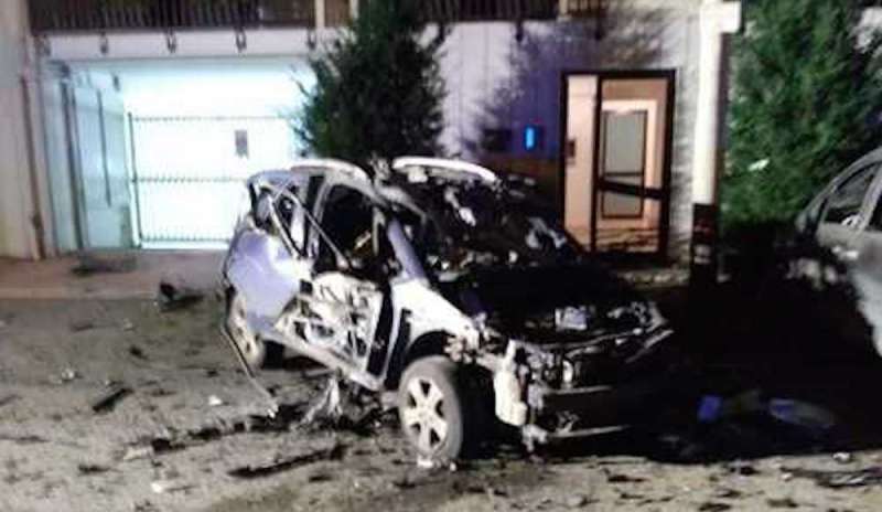 Bari: bomba sotto l'auto di un carabiniere