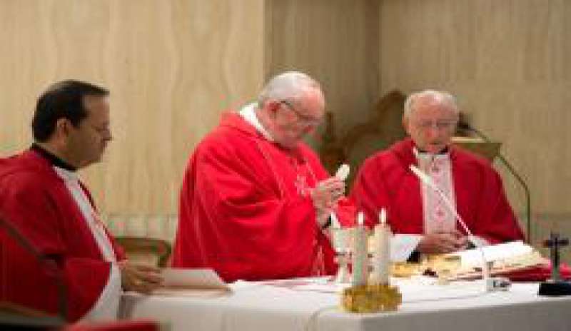 Bergoglio: “Chiesa sia umile, povera e confessi le sue miserie”