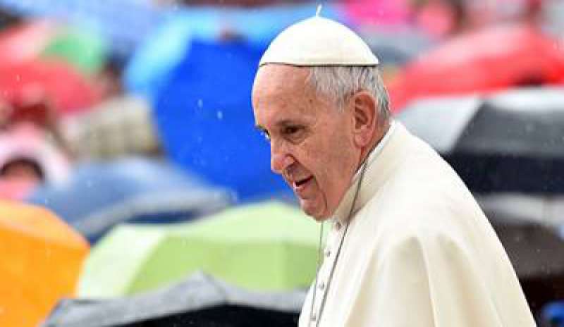 Bergoglio: “Invoco la grazia di una Chiesa povera e per i poveri”