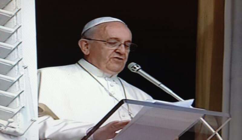 Bergoglio: “La morte non è l’ultima parola”