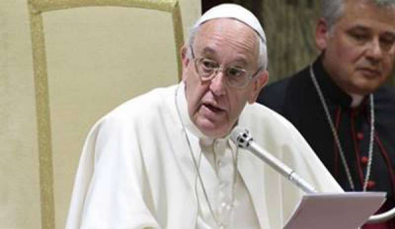 Bergoglio: “Oggi ogni dimensione dell’uomo è terra di missione”