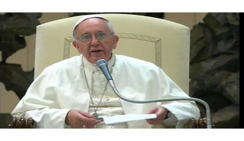 Bergoglio: “Pregate perché anch’io dia testimonianza cristiana”