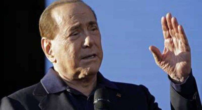 Berlusconi: “Non si può andare al voto a giugno. E’ da irresponsabili”