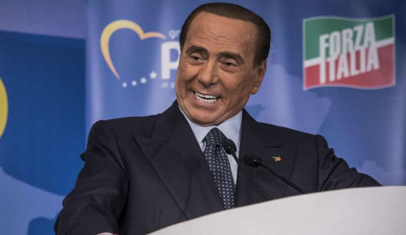 Berlusconi si ispira a don Sturzo: appello agli italiani