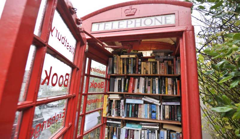 Biblioteche tra bus e cabine telefoniche. Parte il bookcrossing