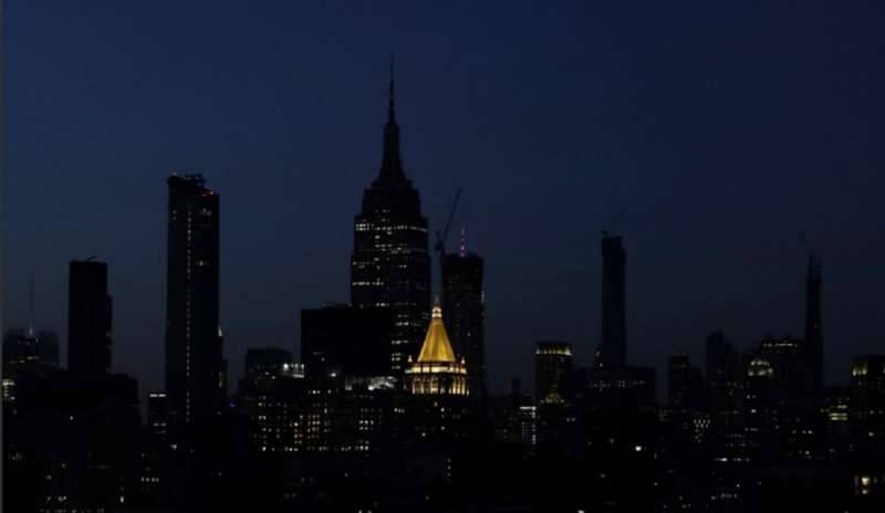 Black-out a New York, città in tilt per cinque ore
