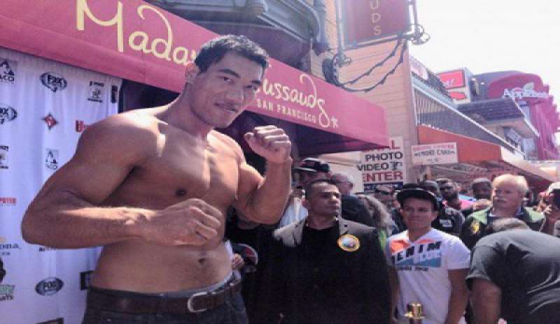 Boxe: il gigante cinese Dong nella scuola di Oscar De La Hoya