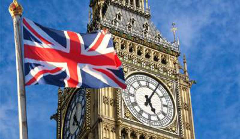 Brexit, Davis rassicura i cittadini Ue: “Avranno gli stessi diritti dei britannici, tranne quello di voto”
