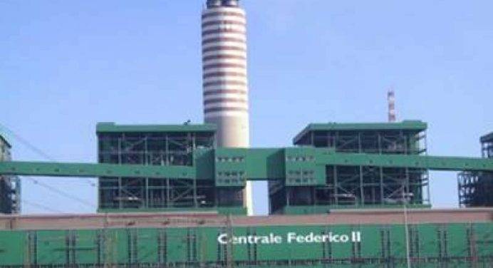 Brindisi, tangenti su lavori per la Centrale Enel: 5 arresti