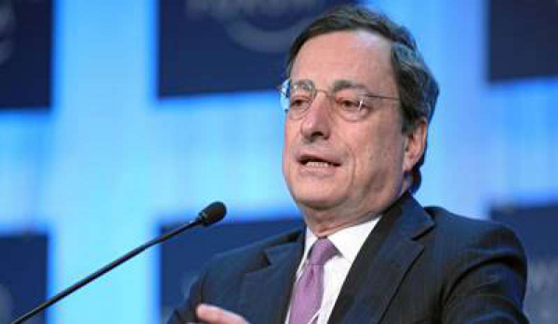 Bruxelles, Draghi ai leader dell’Ue: “Rischi strutturali e politici potrebbero influire sulla ripresa”