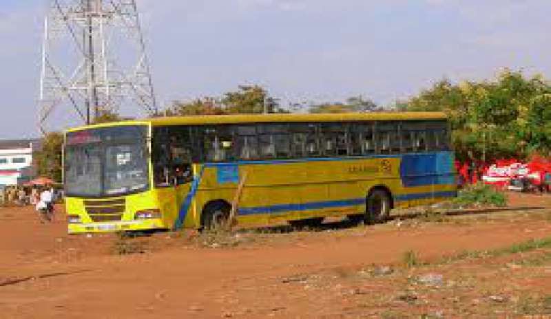 Bus cade in fiume in Kenia: morti due turisti australiani, 18 feriti