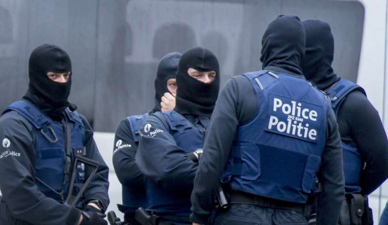 Massiccia operazione di polizia a Bruxelles
