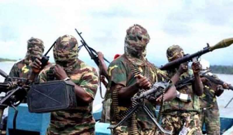 Camerun, nuovi sequestri di Boko Haram: attaccato un bus