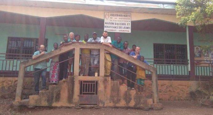 Camerun: quei bambini costretti a vivere in cella