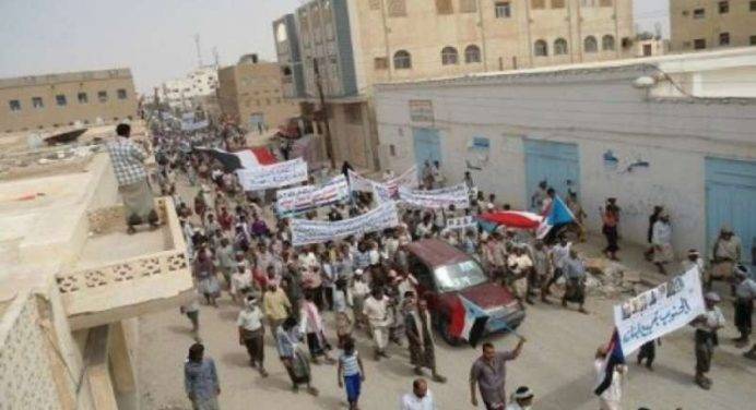 Caos nello Yemen, il Presidente ritira le dimissioni