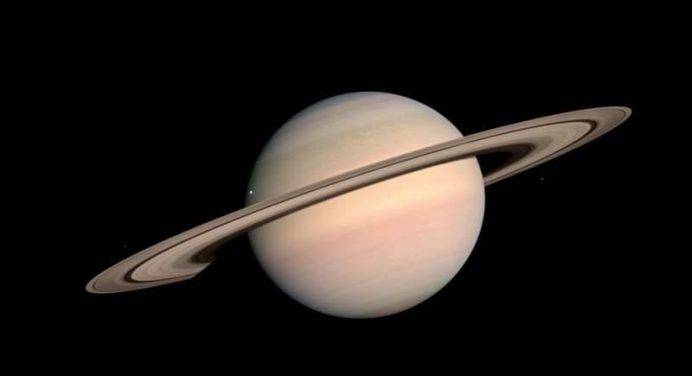 Cassini registra il dialogo tra Encelado e Saturno