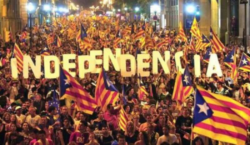 La Catalogna fa un passo indietro sulla secessione