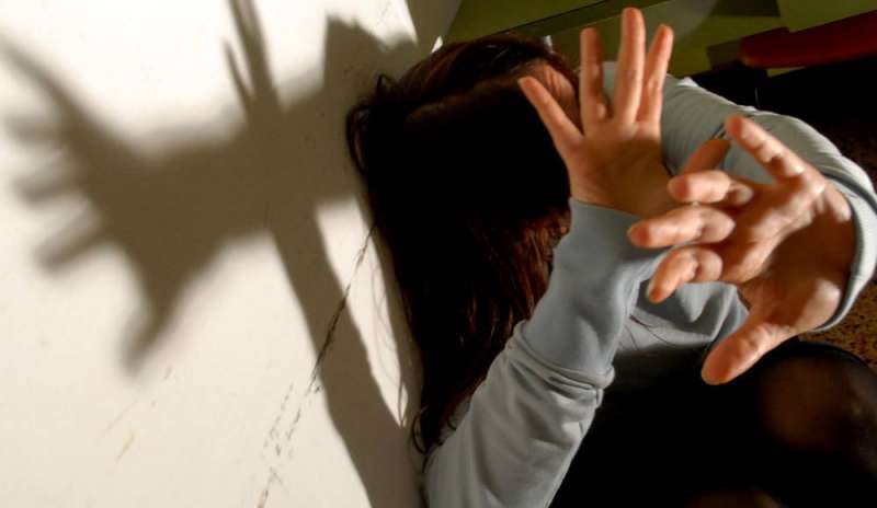 Catania, 25enne violentata dal branco: tre arresti