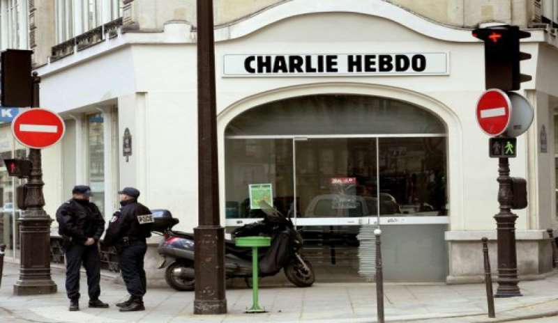 Charlie Hedbo, la tesi del complotto non regge