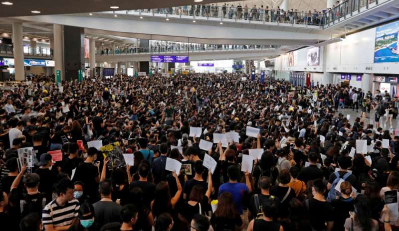 Che cosa chiedono i manifestanti di Hong Kong?