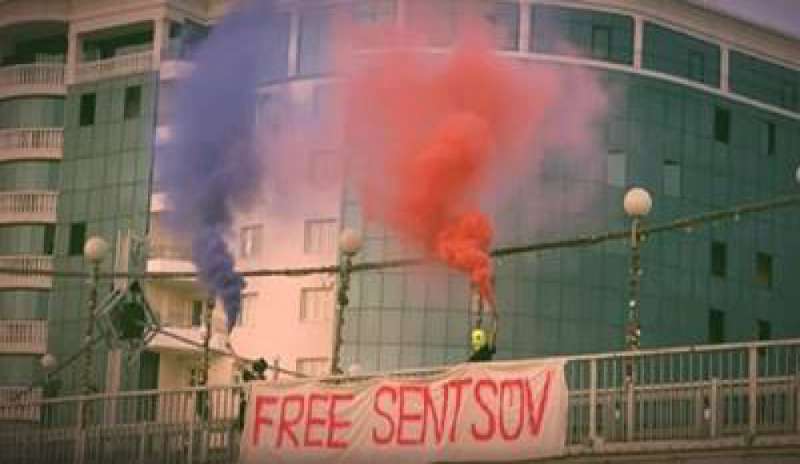 Chiedevano la liberazione di Sentsov: due Pussy Riot arrestate e poi rilasciate in Siberia