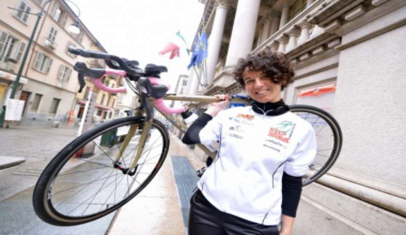 Ciclismo: Paola Gianotti conclude il suo giro del mondo dopo 144 giorni