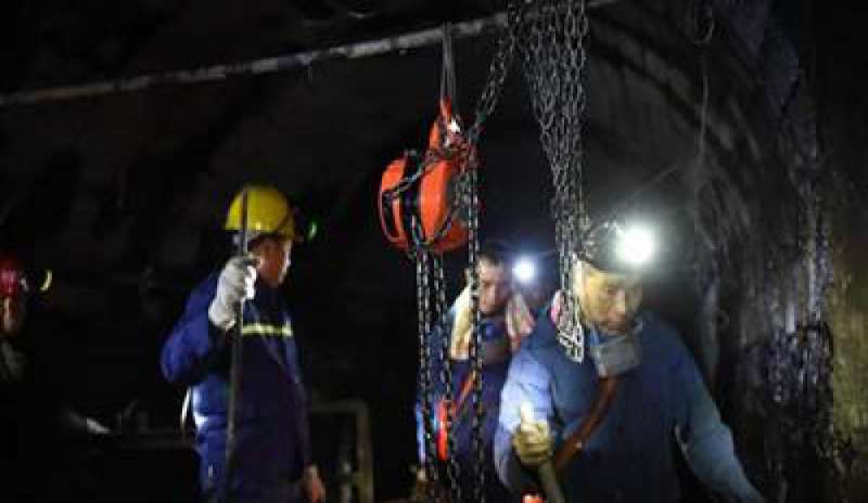 Cina, intrappolati per giorni dopo un’esplosione: morti i 33 minatori