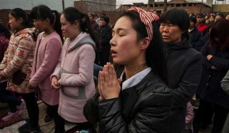 Cina: la persecuzione prosegue, distrutti due santuari
